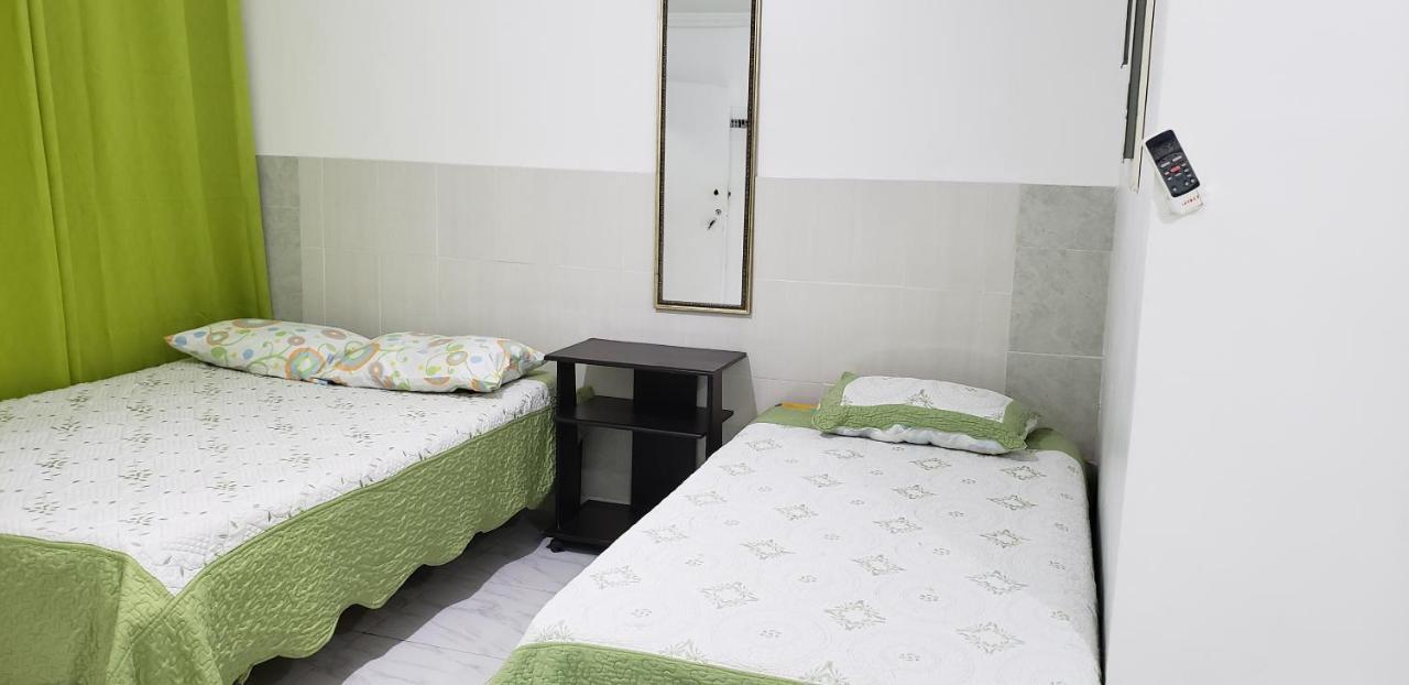 Tropicana De Pilar Oliveros Inn *