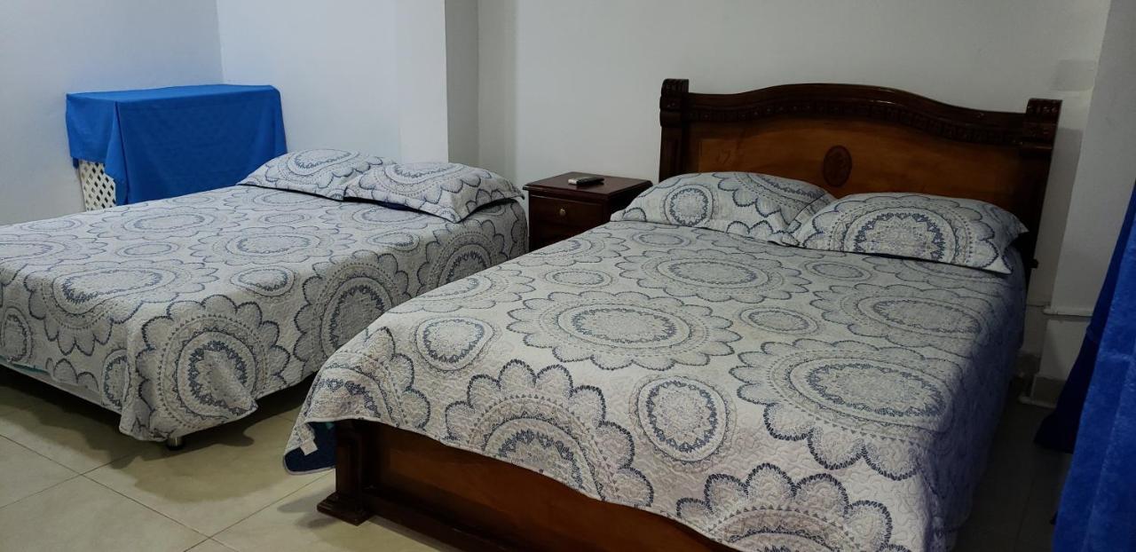 Tropicana De Pilar Oliveros Inn *